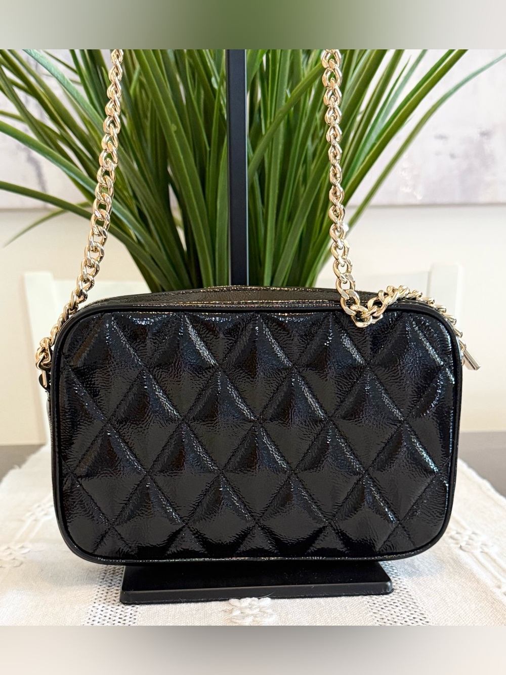 Kate Spade Glimmer Quilted Patent Leather
Crossbody Card Case Set - Picture 2 of 7
